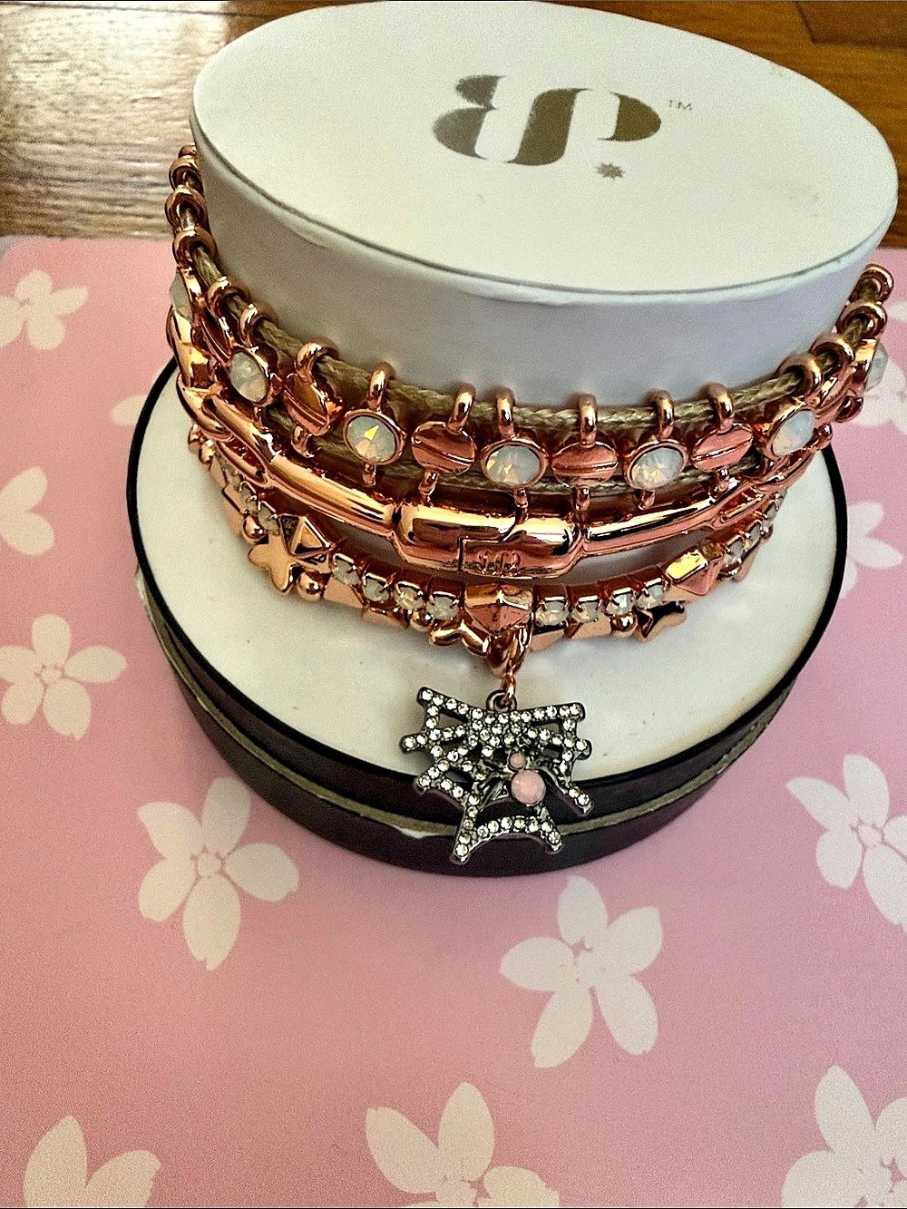 Unicorn BP Halloween Stack.(4)Bracelet Set Pink Like New